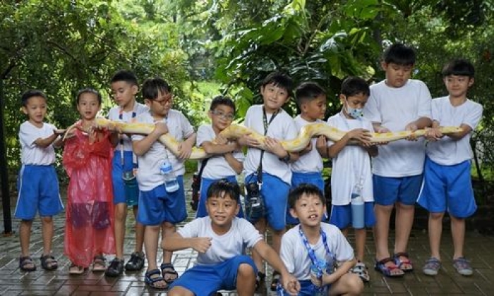 104 Murid Sang Timur Belajar Alam