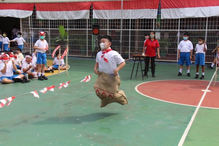 LOMBA-LOMBA HUT RI KE-77